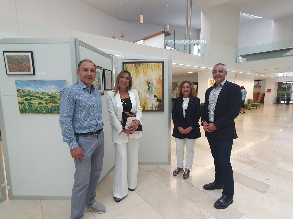 Inaugurada la muestra del  concurso de pintura y dibujo celebrado con motivo del XXV aniversario del  Campus de Ponferrada