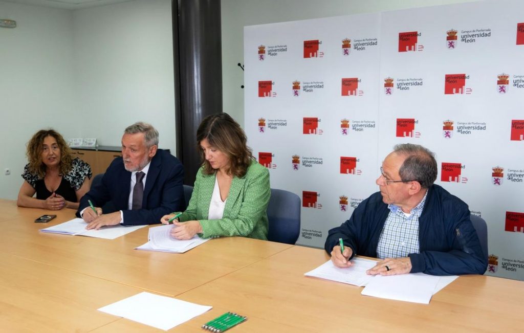 Firmados dos convenios de colaboración para la organización del curso de verano ‘La Salud en el Camino de Santiago’