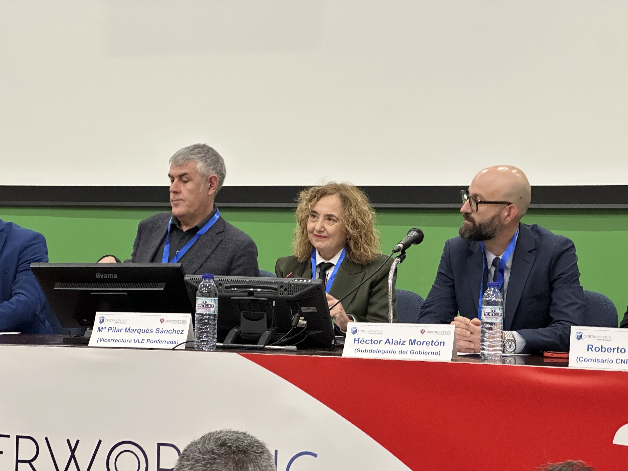 En este momento estás viendo El campus de Ponferrada refuerza su compromiso con la ciberseguridad a través del CyberLab y el Cyberworking