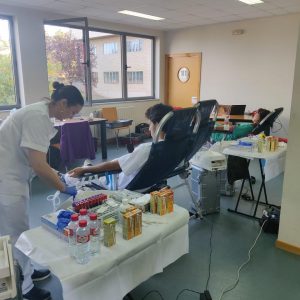 Lee más sobre el artículo El campus de Ponferrada logra atraer a 29 nuevos donantes de sangre con su llamamiento al ‘Reto 10.000’