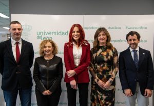 Lee más sobre el artículo Sara García elogia el nuevo grado en Geotecnologías y se muestra “orgullosa” de su tierra y de lo “bien que formamos a los estudiantes en la Universidad de León”